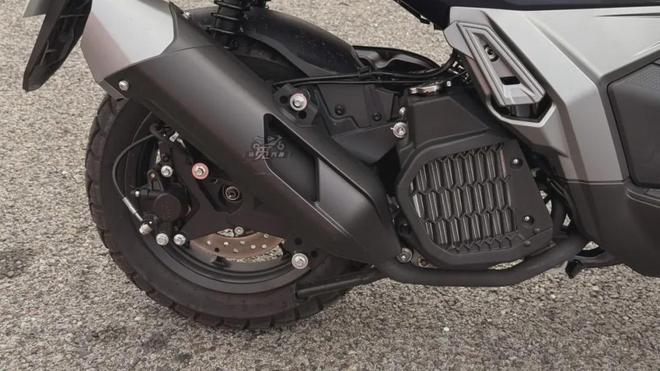 SR150S绝对是一台被严重低估的好车澳门新葡京appADV踏板哪家强?无极(图4) SR150S绝对是一台被严重低估的好车澳门新葡京appADV踏板哪家强?无极(图4)