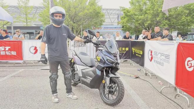 SR150S绝对是一台被严重低估的好车澳门新葡京appADV踏板哪家强?无极(图15) SR150S绝对是一台被严重低估的好车澳门新葡京appADV踏板哪家强?无极(图15)