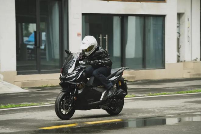 SR150S绝对是一台被严重低估的好车澳门新葡京appADV踏板哪家强?无极(图19) SR150S绝对是一台被严重低估的好车澳门新葡京appADV踏板哪家强?无极(图19)