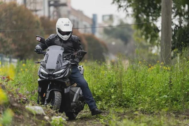 SR150S绝对是一台被严重低估的好车澳门新葡京appADV踏板哪家强?无极(图29) SR150S绝对是一台被严重低估的好车澳门新葡京appADV踏板哪家强?无极(图29)